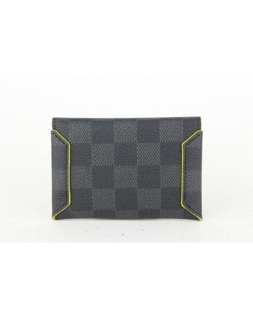 LOUIS VUITTON | Pochette Voyage Eclipse Reverse Canvas MM | Monogram Gray &  Black