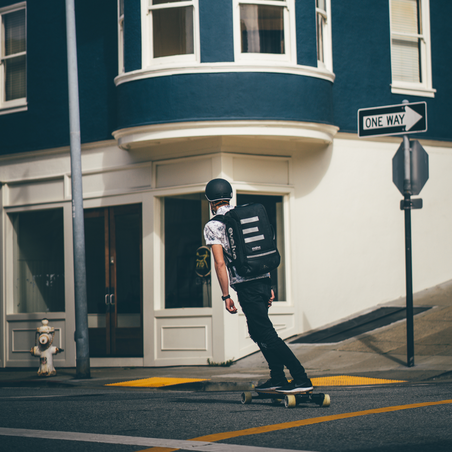 electric skateboard for commuting