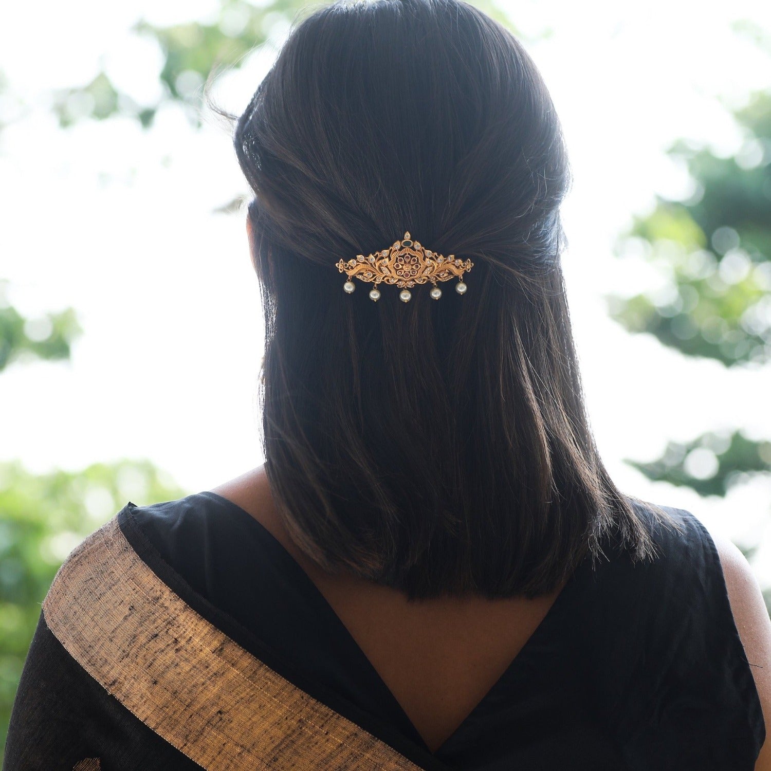 Forget flowers Consider these bridal hair accessories instead  Vogue India