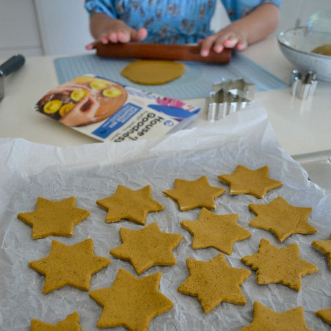 Gingerbread Wonton star crisps