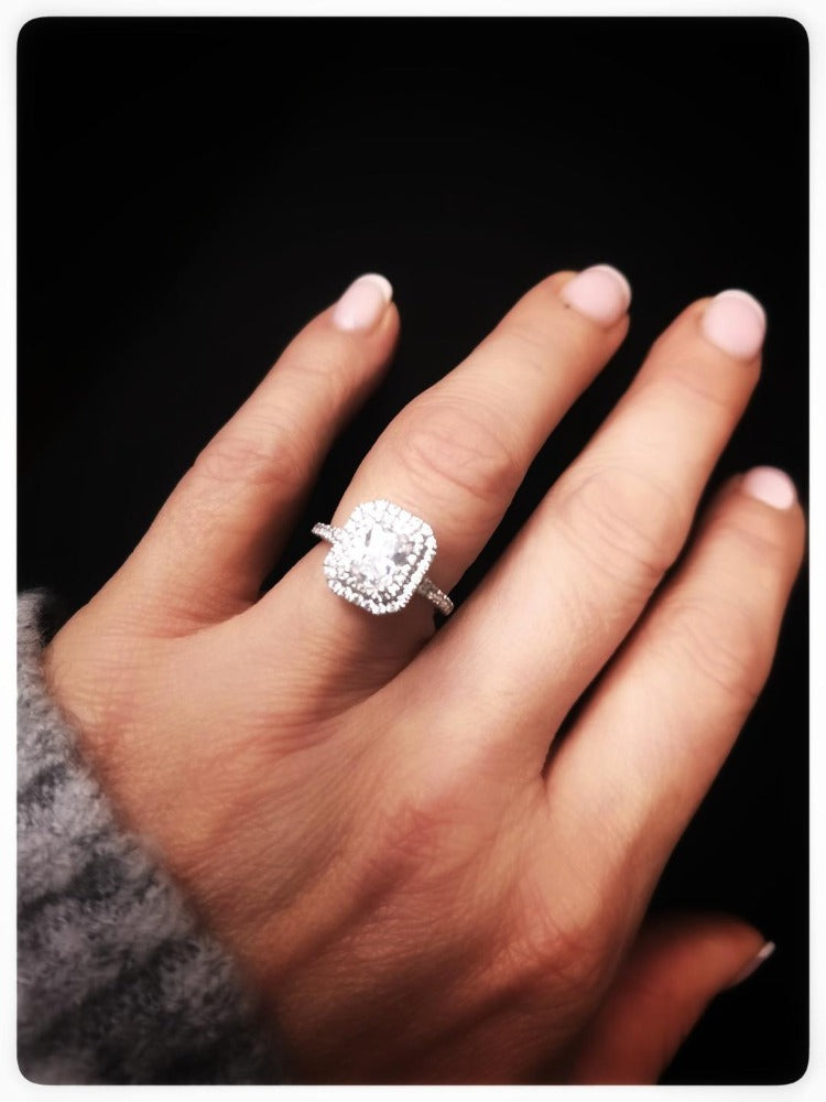 simple rectangle diamond ring