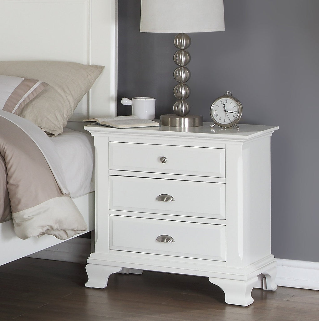 Laveno 012 White Wood 3Drawer Night Stand Roundhill Furniture