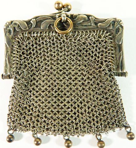Date Made: 1920-1940 Description: Purse; steel mesh with a silver floral  frame. Mesh bag with teardrop shaped pendants at… | Vintage purses, Bags,  Purses and bags
