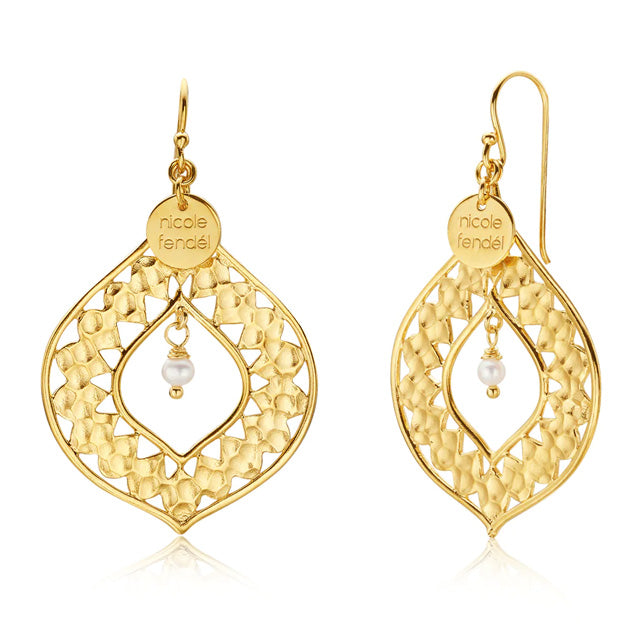 Nicole Fendel - Cee Earring in Gold & Freshwater Pearl