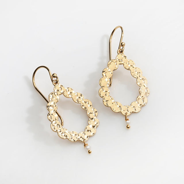 Nicole Fendel - Demi Earrings in Gold & Freshwater Pearl