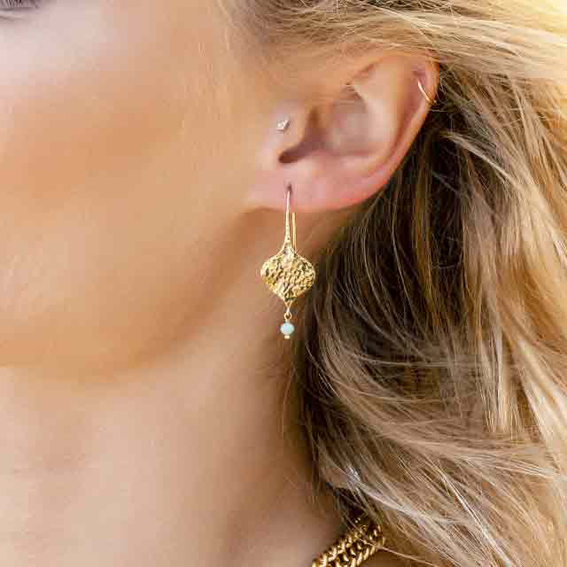 Nicole Fendel - Nina Teardrop Earrings in Gold & Freshwater Pearl