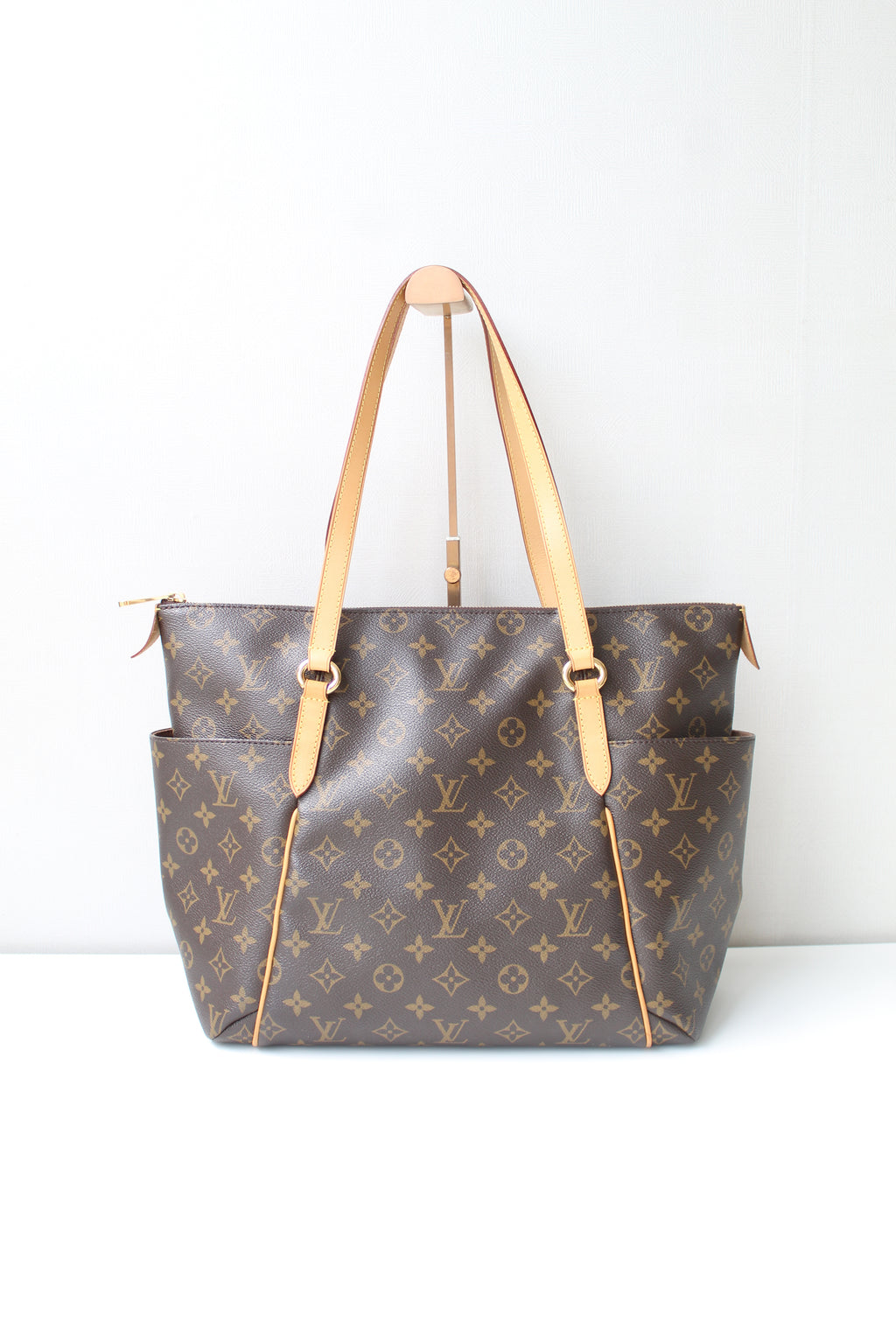 Vintage Louis Vuitton Monogram Multicolor Black Trouville – Madison Avenue  Couture