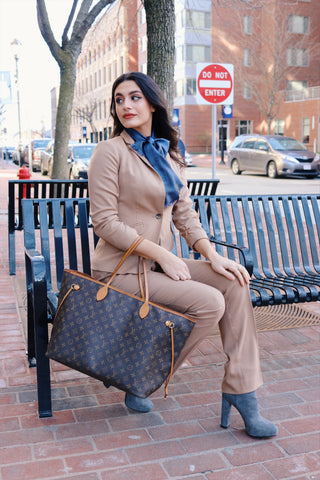 wearing louis vuitton neverfull gm