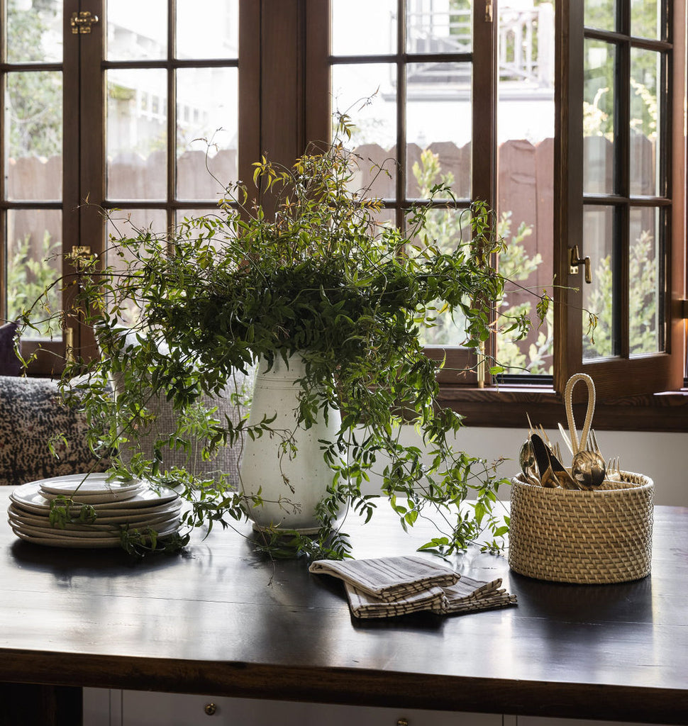 Laid-back Banquette