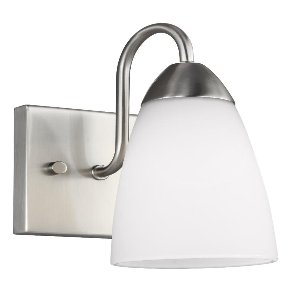 Salem Single Arm 1L Sconce