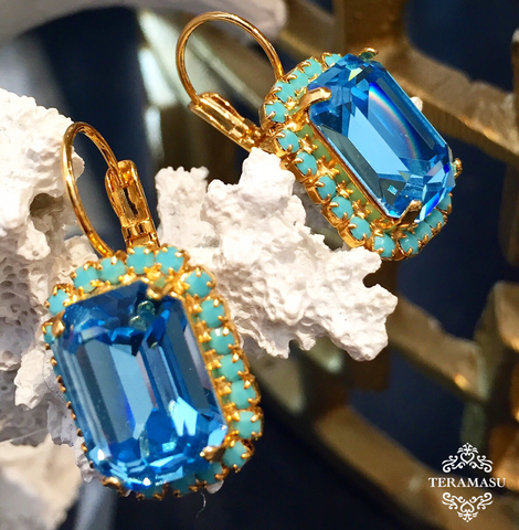 Teramasu Aqua Blue Square Swarovski Crystal with Turquoise Blue Rhinestones Leverback Gold Drop Earrings