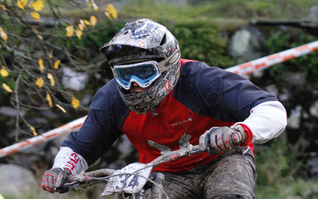 Rider wearing MTB goggles