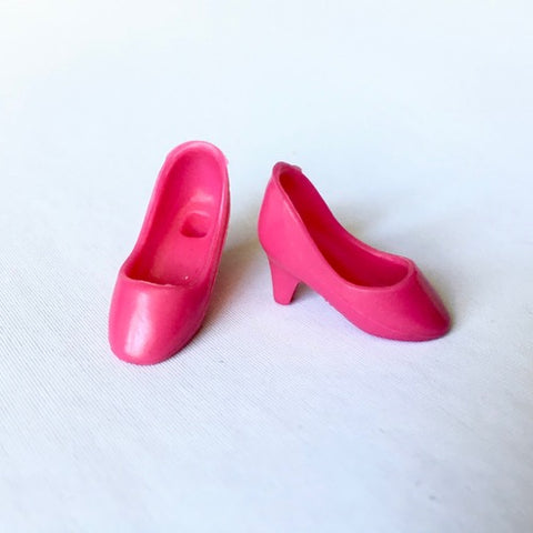 Magenta pink high heel shoes