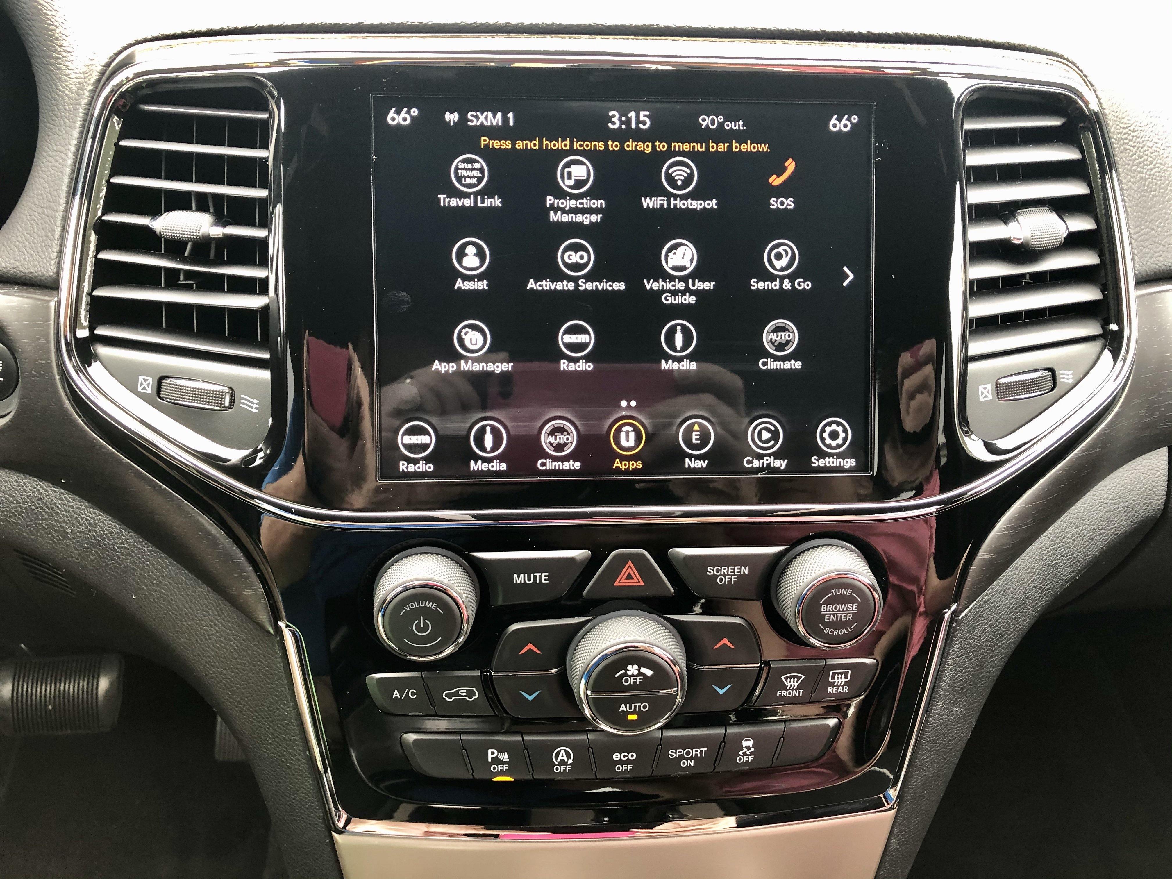 is 2018 jeep grand cherokee navigation system available