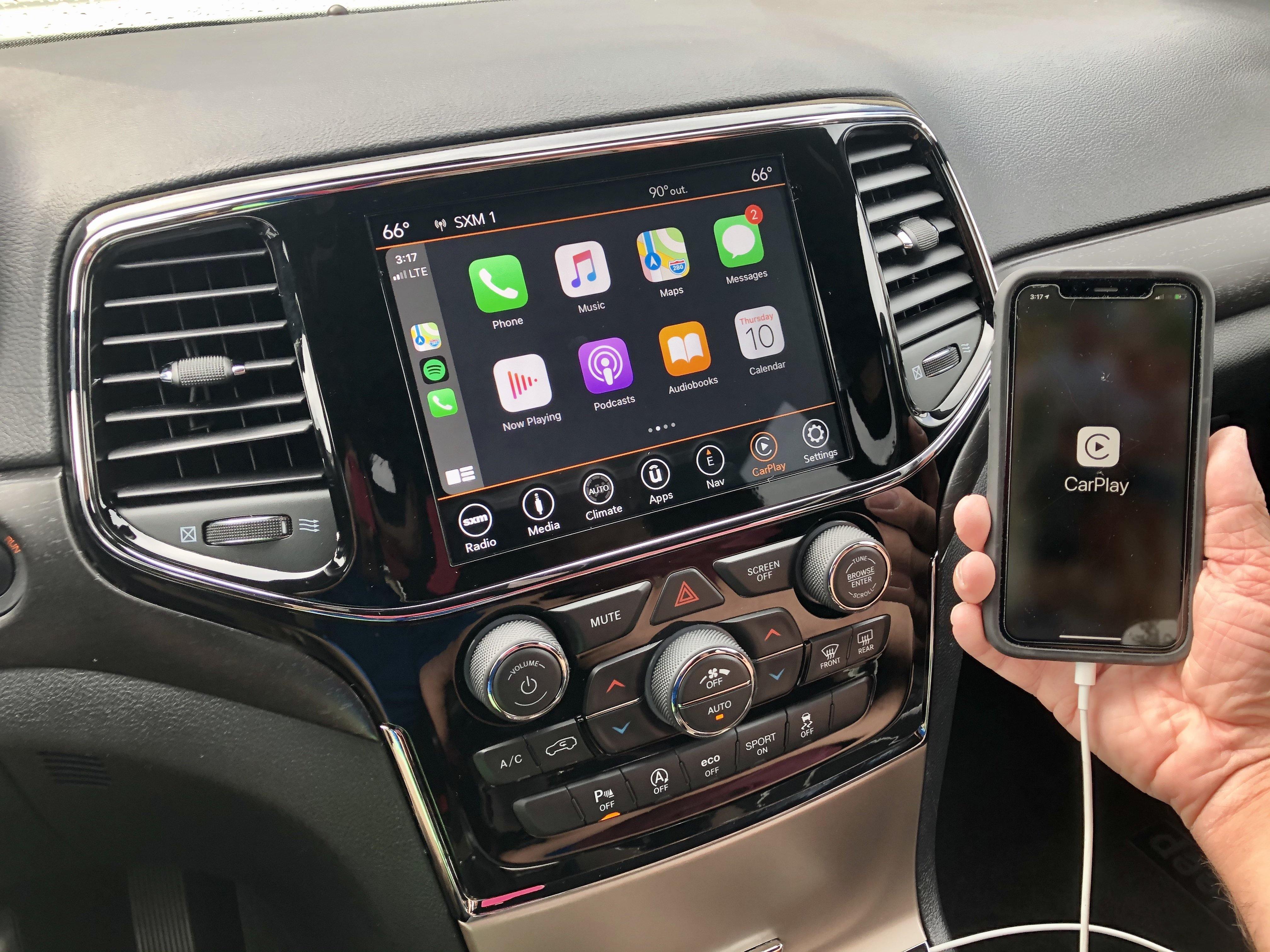 2012 jeep grand cherokee uconnect system usb port