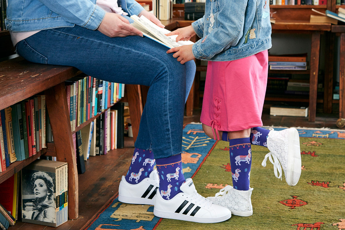 How To Wear Socks With SandalsMom-Style - The Mom Edit