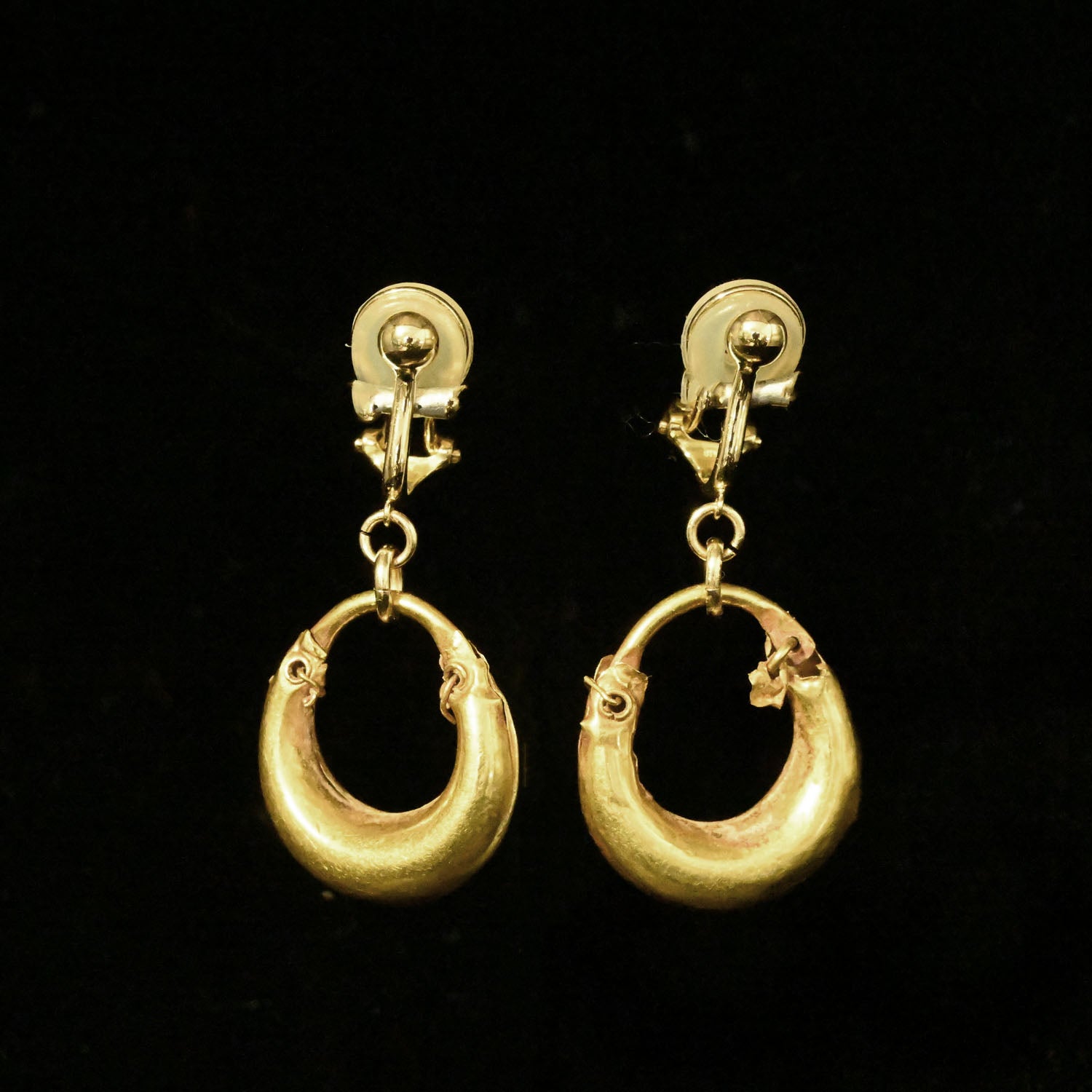 A pair of Parthian gold Earrings, ca. 200 BCE - 200 CE – Sands of Time ...