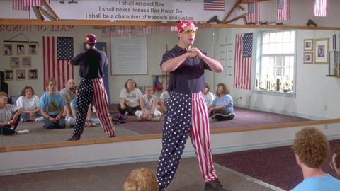 film-napoleon_dynamite-2004-rex-diedrich_bader-us_flag_pants-595x335_large.jpg