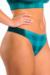 Checkered green cooling thong