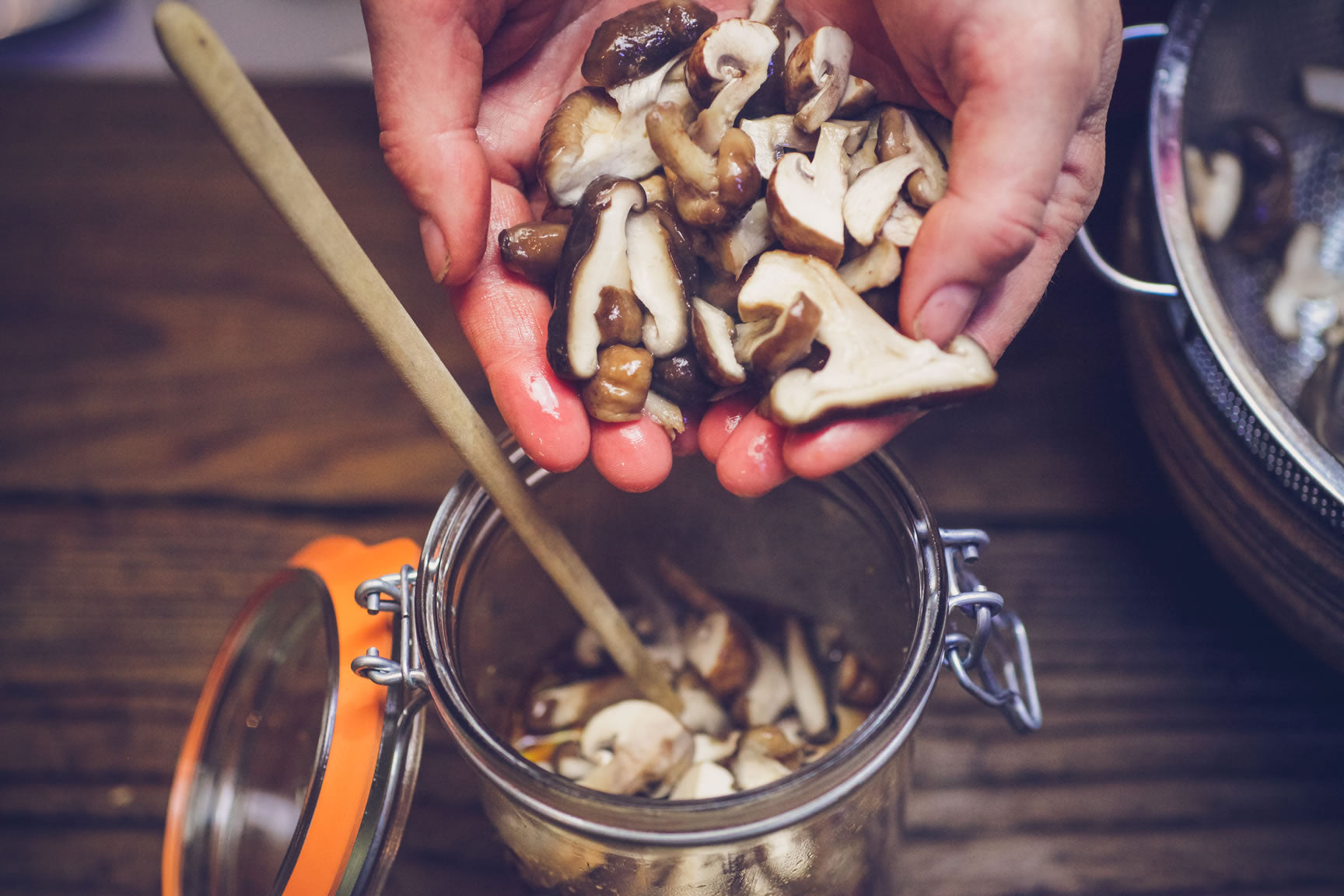 add mushrooms to jar