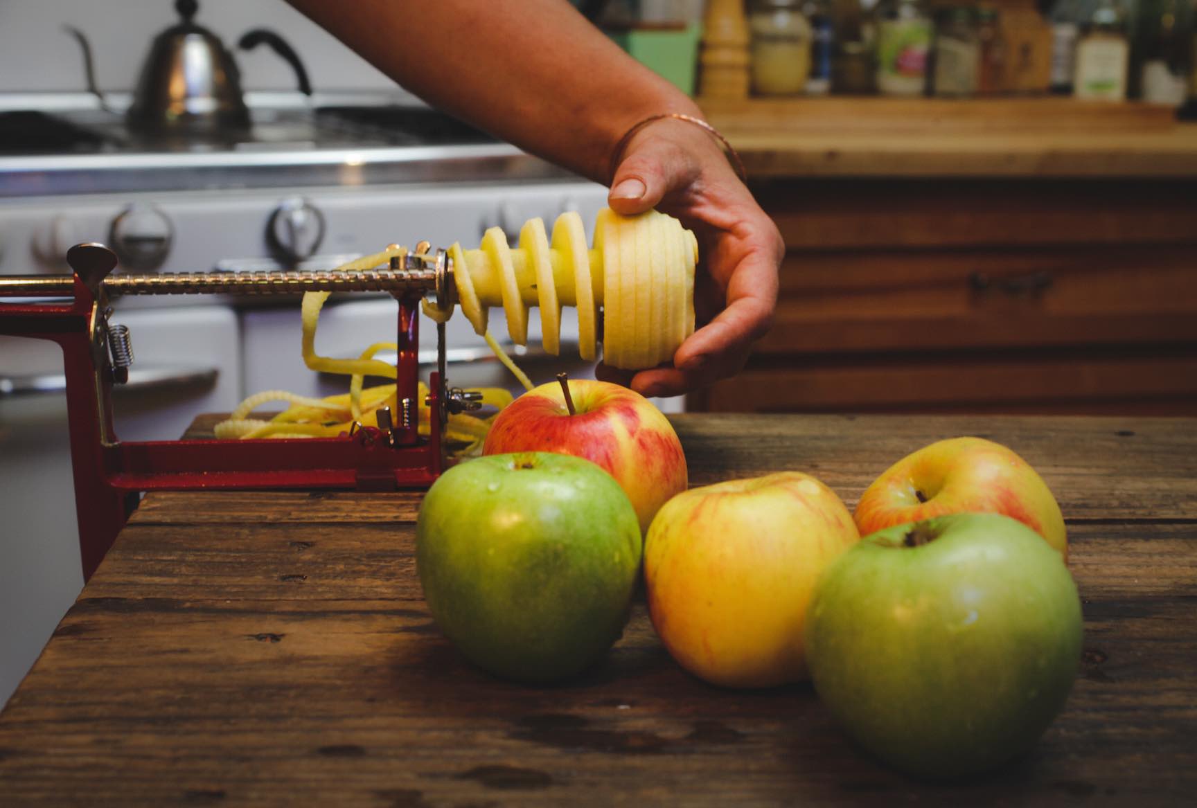 Simply Efficient Fruit Slicer : pineapple easy slicer by williams