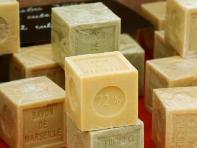 Le Vrai Du Faux Sur Le Savon De Marseille Les Petits Bidons