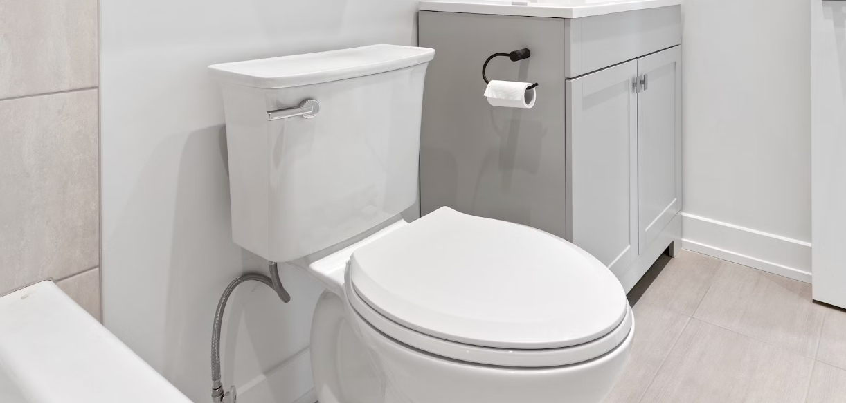 Détartrer les WC : solutions efficaces pour les toilettes très entartrées