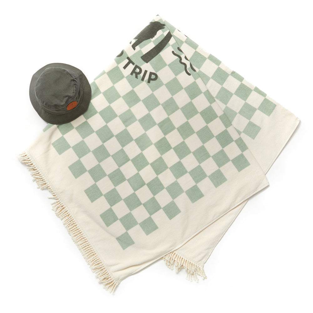 Crywolf Supersized Square Towel Seagrass Checkered | suiteyosemite