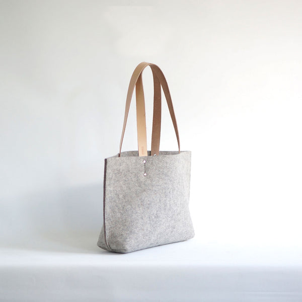 felt tote | Darwin S | tas in vilt – studio ROWOLD