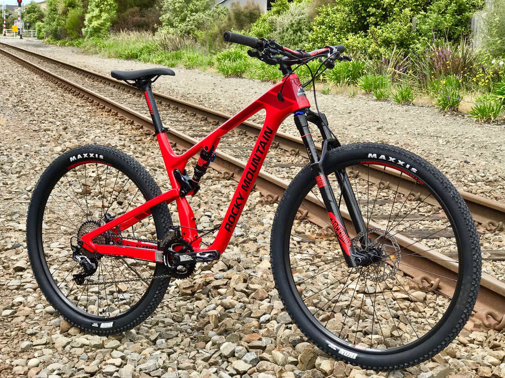 rocky mountain element carbon 70