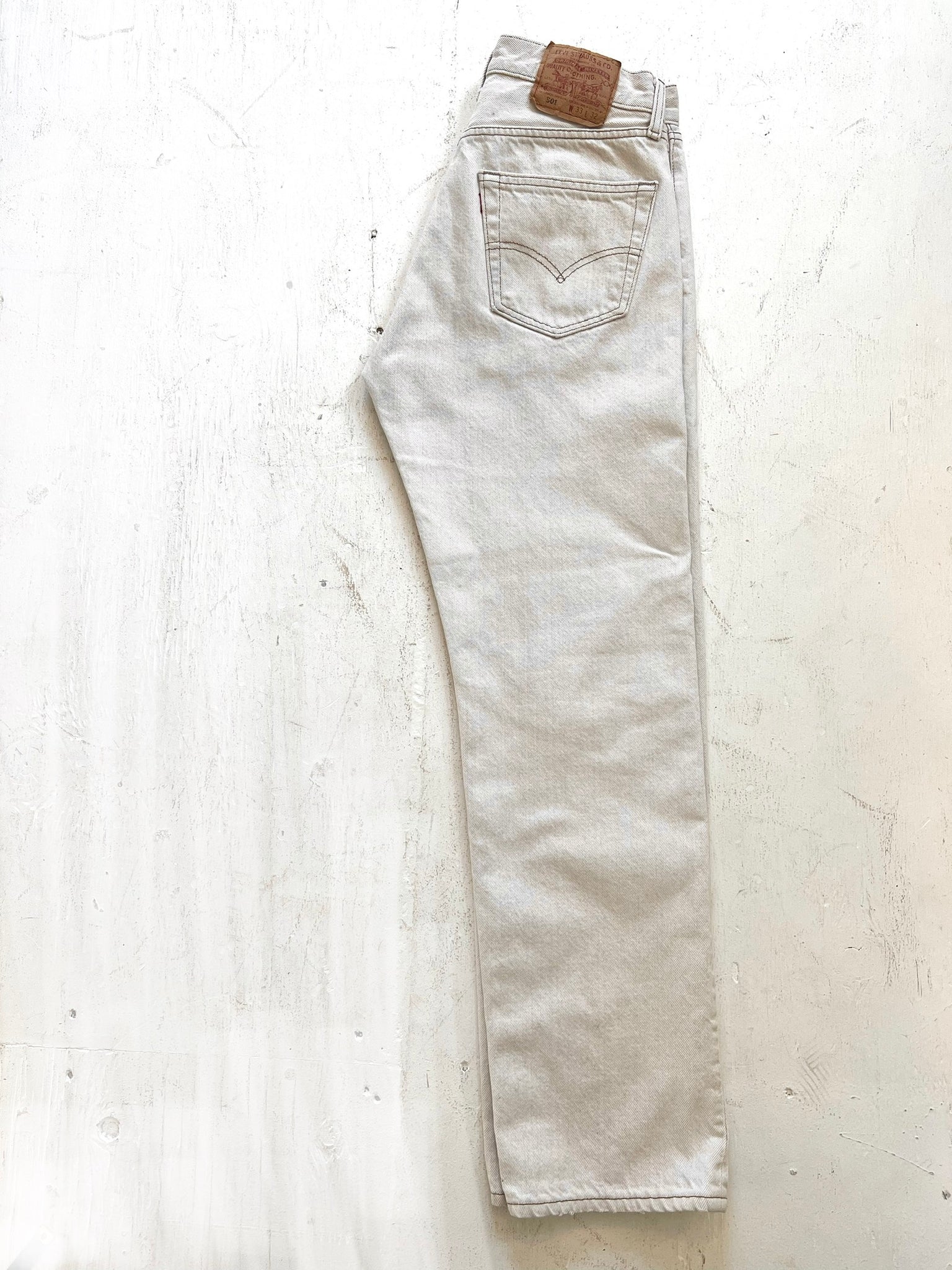 LEVI'S 501 Vintage White Button Fly Jeans 31 x31 – Chambers Vintage