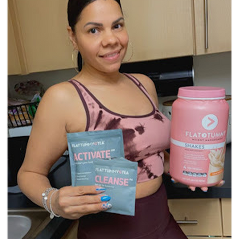 customer holding detox tea & weight loss shakes