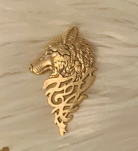 Wolf lapel pin