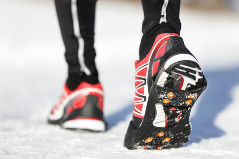 running shoes with traction for winter exercise 
