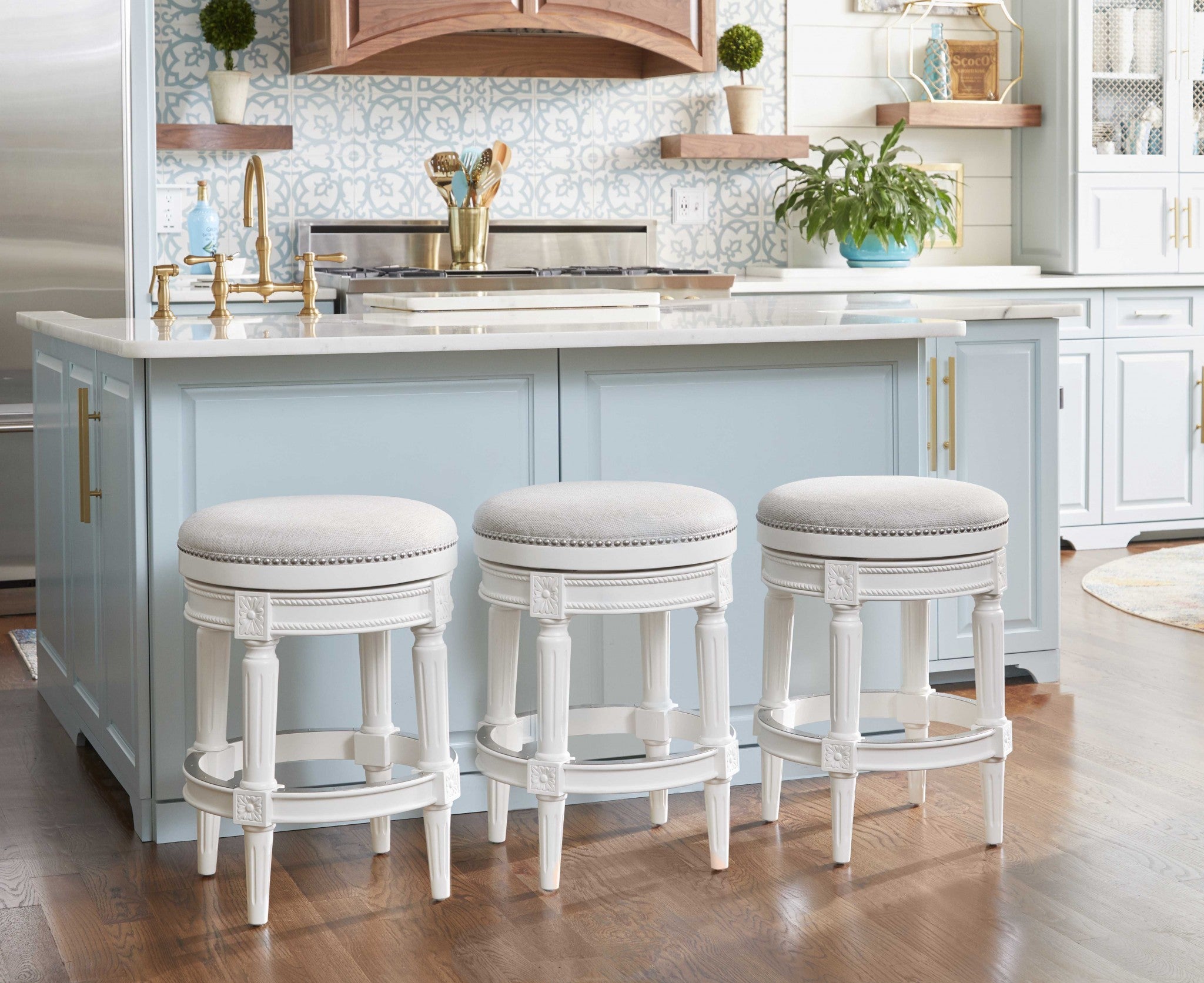  Counter Height Round Counter Stool In Alabaster White Fabric By Homeroots 