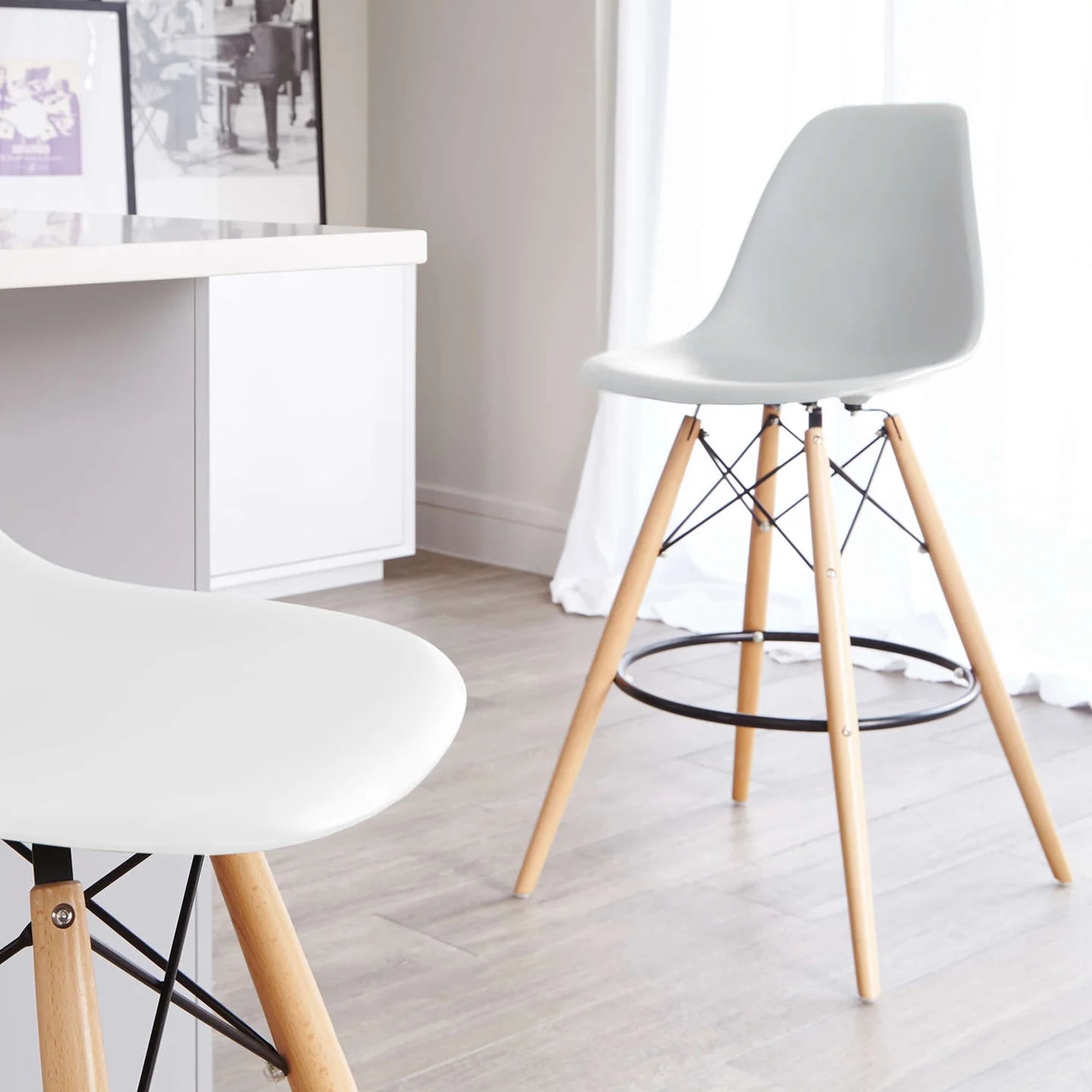  Pyramid Counter Stool, White By World Modern Design 