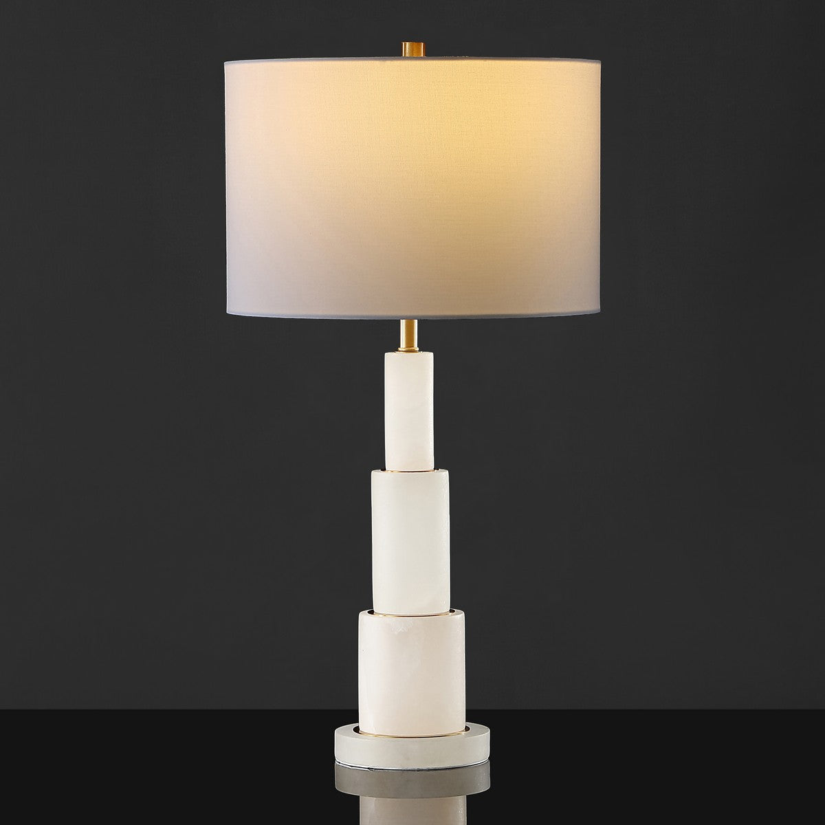  Safavieh Gardiner Alabaster Table Lamp 