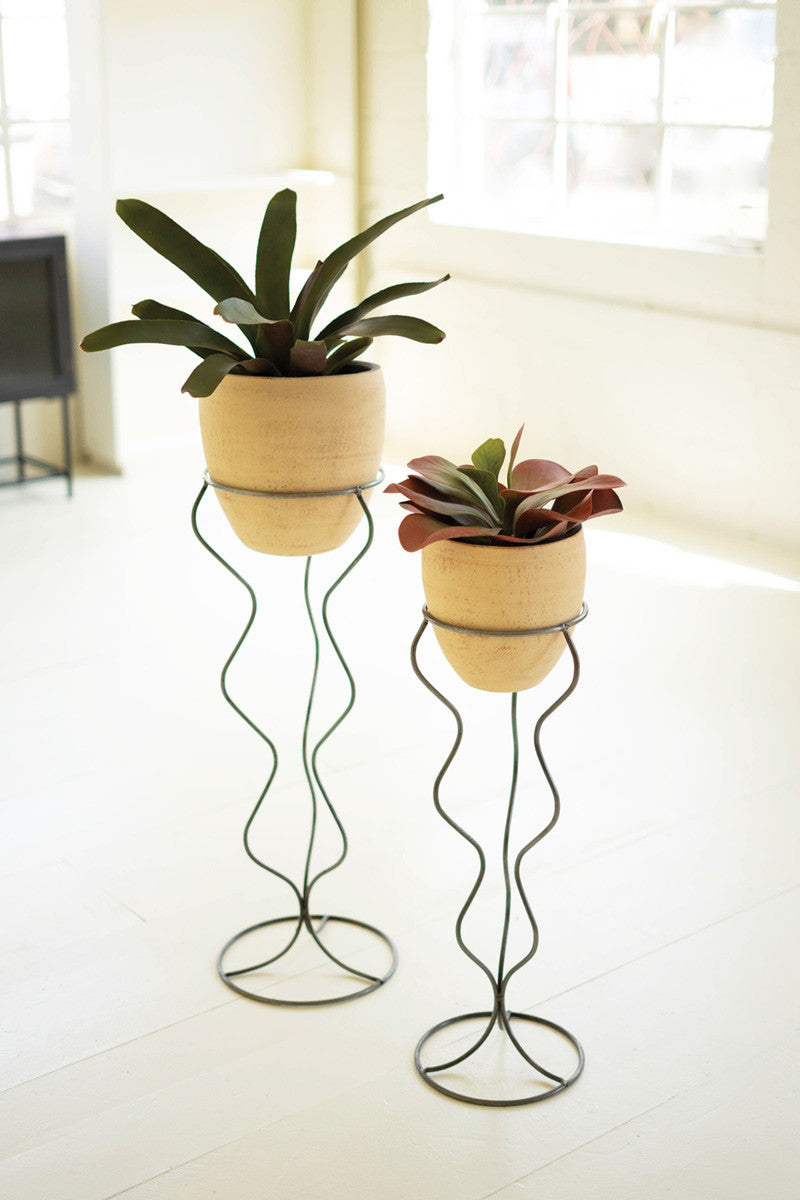  Small Ivory And Black Clay Pot With Wire Squiggle Base By Kalalou 