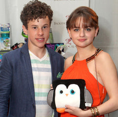 Nolan Gould and Joey King