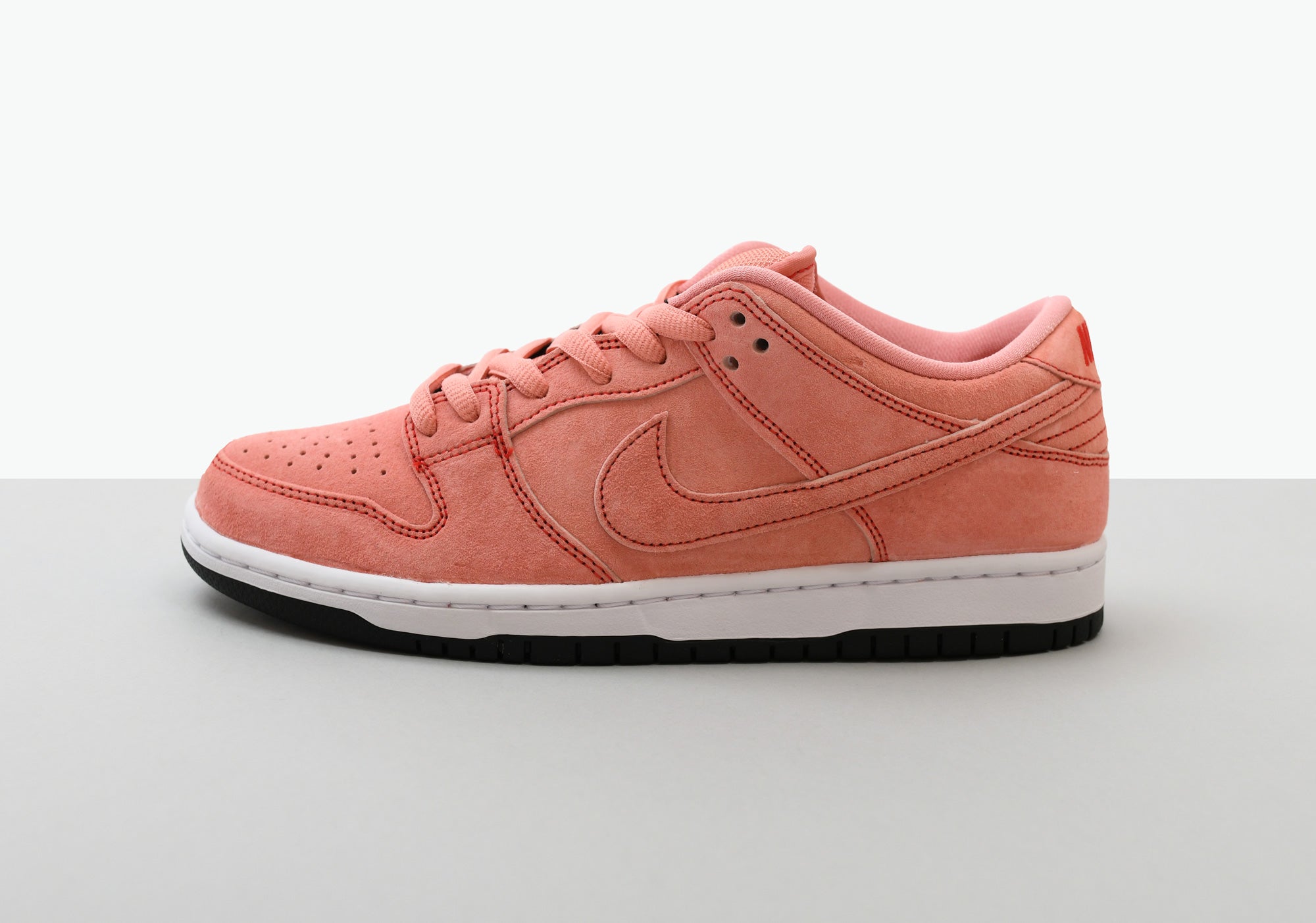 Nike SB Dunk Low Pink Pig Atomic