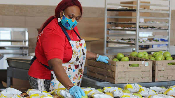 Support food relief | 5 Ways to Uplift Essential Workers and Women with One Billion Rising