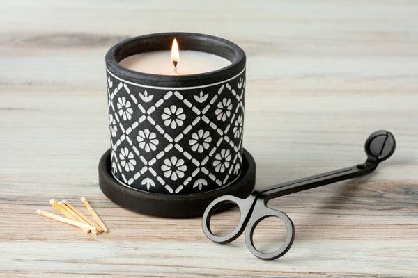 Last minute hostess gift ideas for your next occasion | Prosperity Candle 