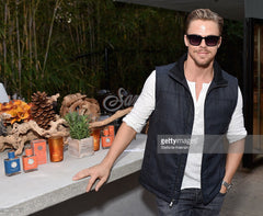 Derek Hough in Sama