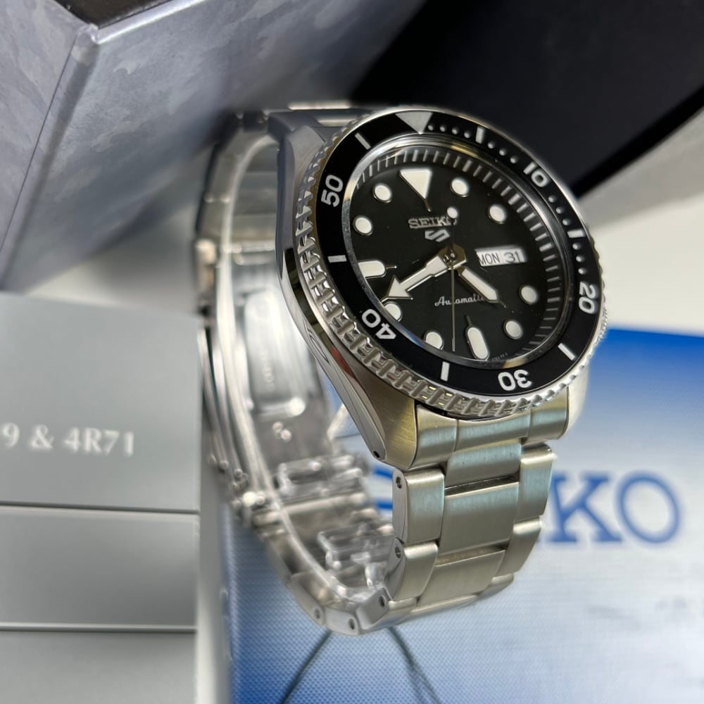 Seiko 5 Sports SPRD55K1 for Sale | Free UK Delivery - Swiss Watch Trader