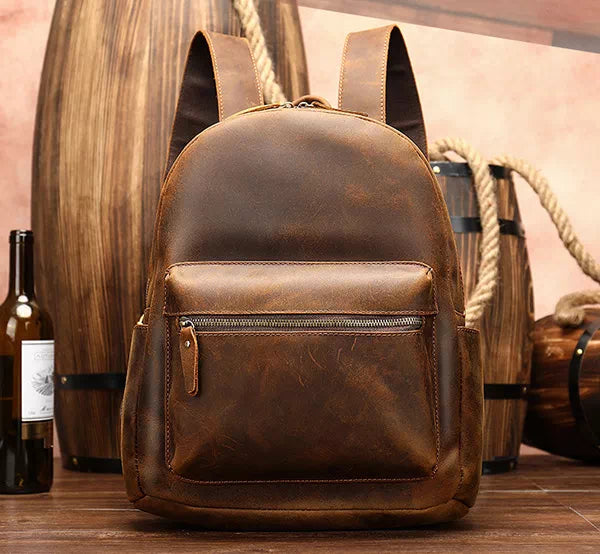 Men's retro-style Crazy Horse leather backpack