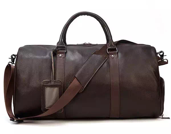 Men's leather weekender duffle with shoulder strap