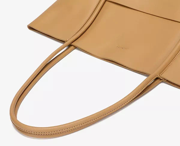 Chic beige leather tote