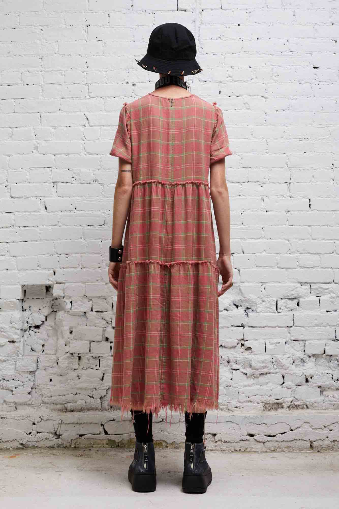 SHREDDED RELAXED MIDI - RED PLAID