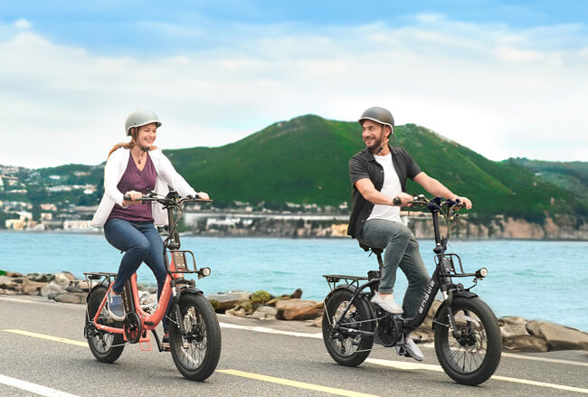 2 people ride engwe l20 2.0 electric bike safely