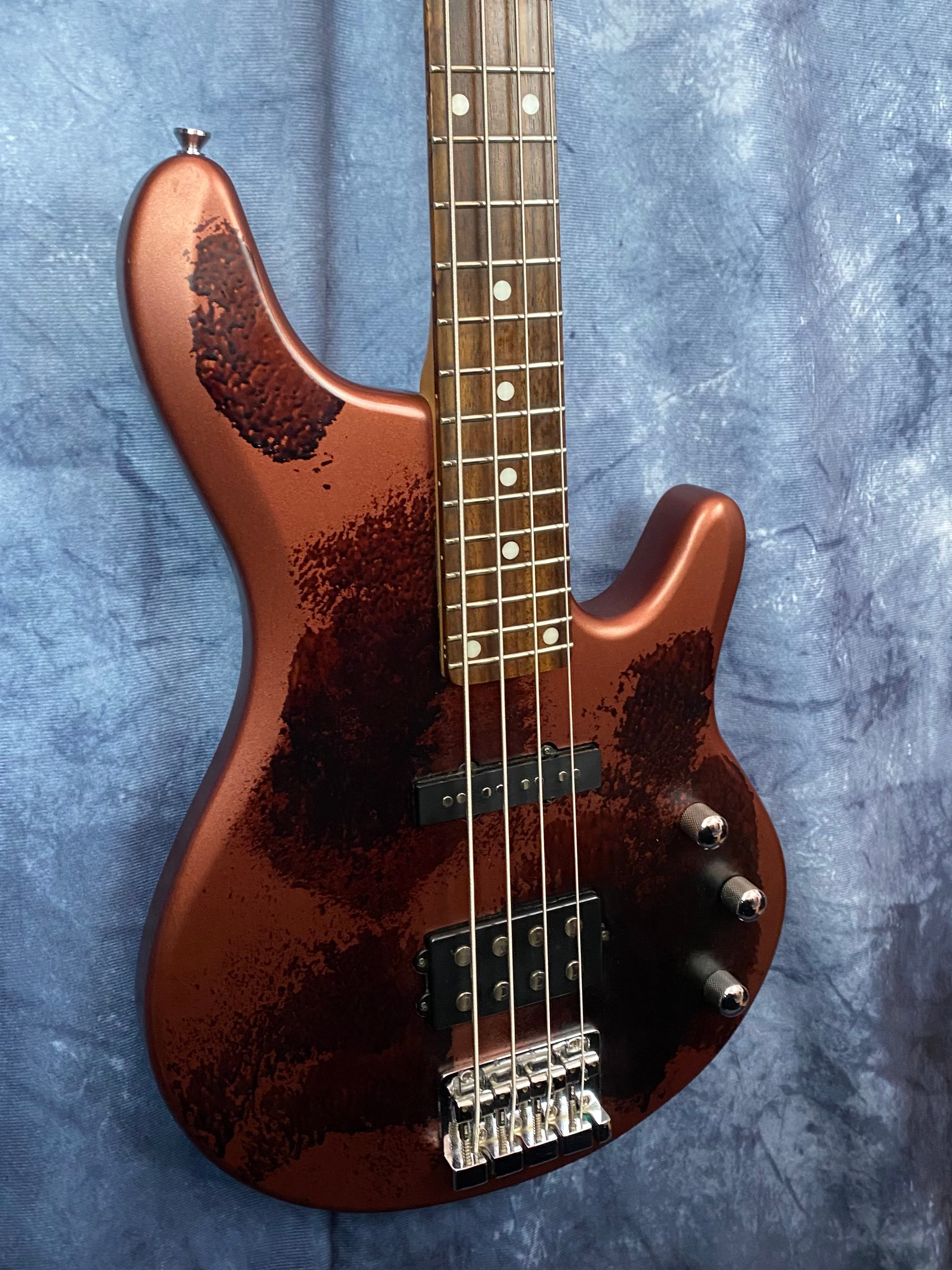 ibanez roadgear bass guitar